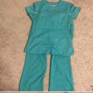 Scrub uniform set